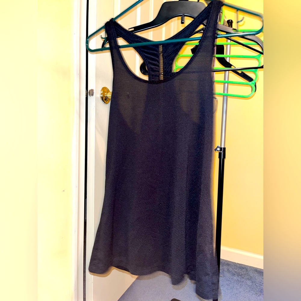 SO Women’s Medium Black Workout TankTop- *ONLY WORN TWICE*